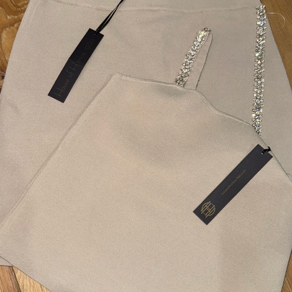 NWT House of Harlow 2 Pc Knit Tan Embellished Set Straps Tank & Mini Skirt SzS - Picture 6 of 6